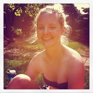 Meet your Posher, Devin